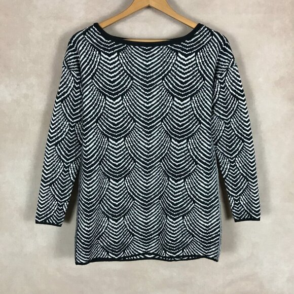 BCBGeneration Scalloped Pattern Boatneck Sweater XS - Picture 2 of 11